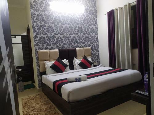 Staygo Hotel Near Haridwar Railway Station