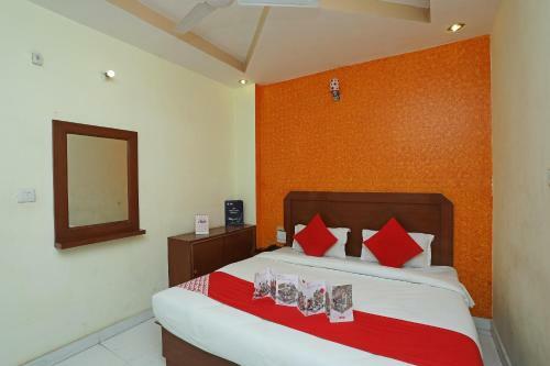Oyo 24274 Hotel Neel Ganga