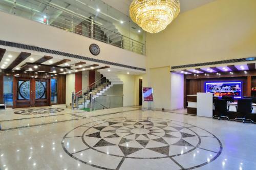Hotel Crystal Ganga Heights - 1.5 Km From Har Ki Pauri