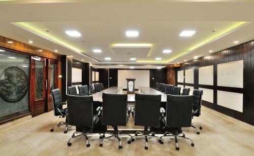 Hotel Crystal Ganga Heights - 1.5 Km From Har Ki Pauri