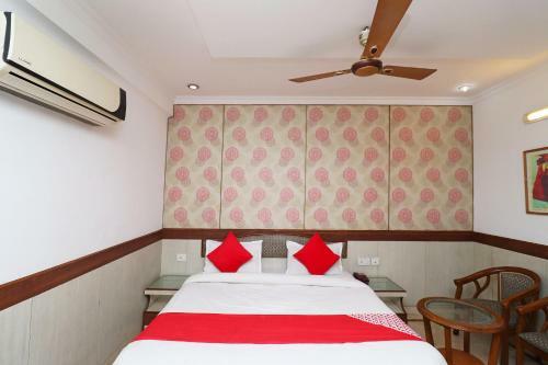 Oyo 29788 Hotel Tushar Palace
