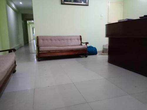 S S Hotel And Restaurant By Wb Economy