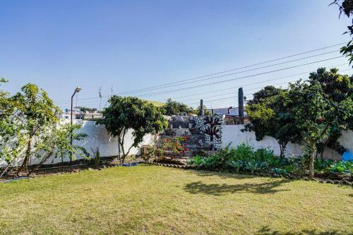 Hostal Oyo 78707 Pink House