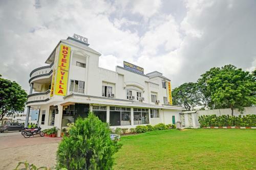 Capital O 82005 Hotel Shree Villa