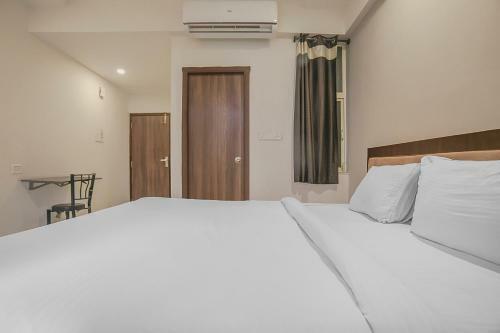 Collection O 83139 Hotel Stay Link