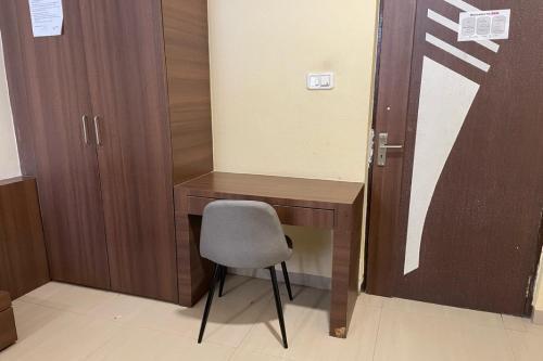 Collection O 84499 Hotel Nakshatra Inn