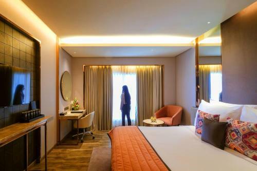 Hotel The Park Indore