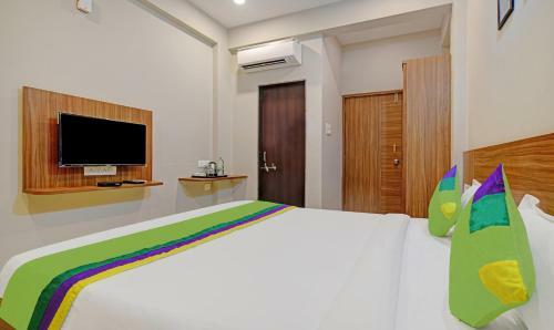 Treebo Trend Hotel Rm