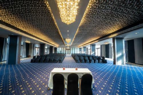Essentia Luxury Hotel Indore
