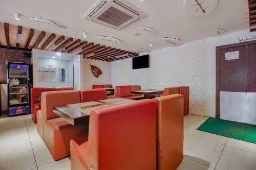 Capital O76170 Hotel Mayukha