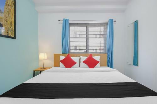 Capital O76170 Hotel Mayukha
