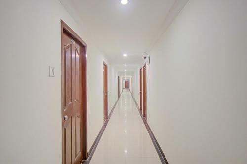 Hotel Oyo 82310 Holiday Inn