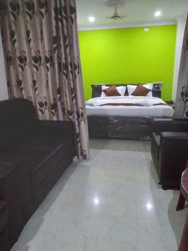 Sri Balaji Grand Hotel