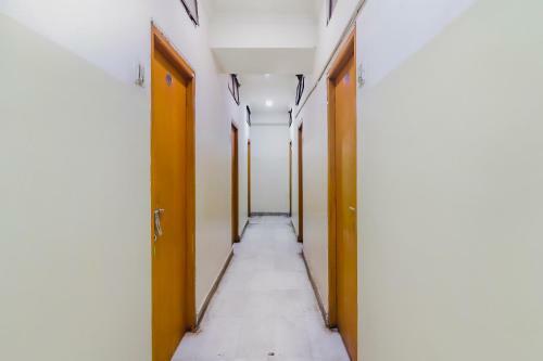 Hotel Spot On 78138 New Hi-tech Lodge