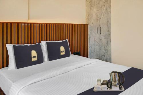 Townhouse Oak Hotel V