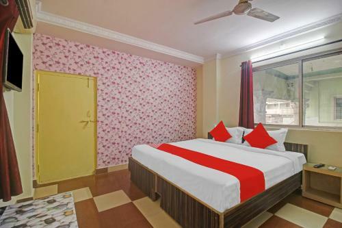 Oyo 84786 Hotel Silver Moon