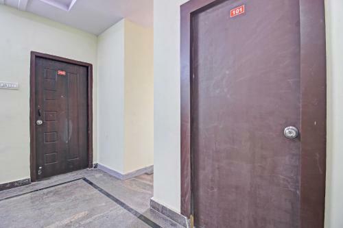 Oyo 84232 Hotel Lavish Stay