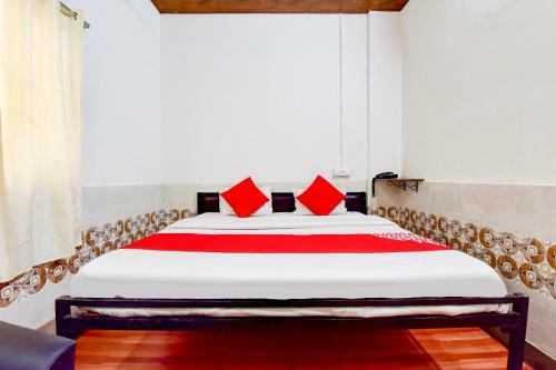 Oyo 79422 Hotel Paradise Inn
