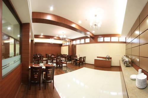 Hostal Sona South City