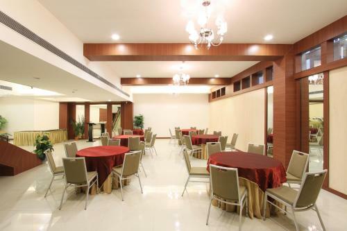 Hostal Sona South City