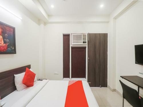 Hotel Oyo 81443 Golf Inn Rooms
