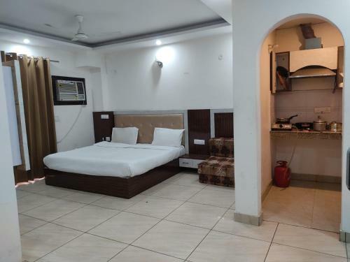 Hotel Singh Service Apartment Medanta