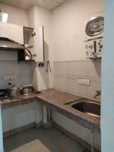 Hotel Singh Service Apartment Medanta