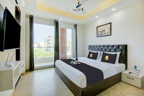 Hotel Collection O 82882 Reebah Suites