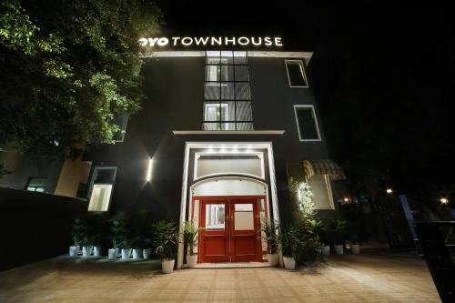 Hotel Townhouse 695 Old Gurgaon