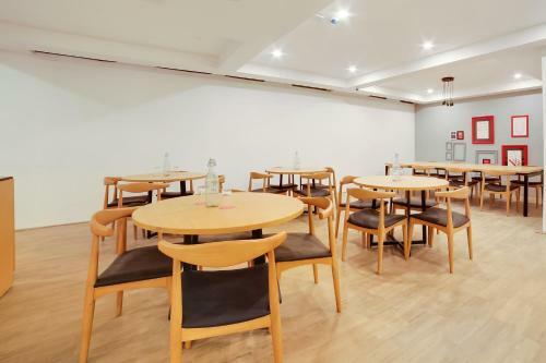 Hotel Townhouse 695 Old Gurgaon
