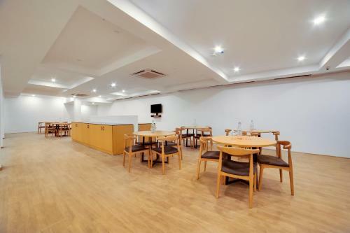 Hotel Townhouse 695 Old Gurgaon