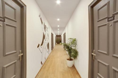 Hotel Townhouse 695 Old Gurgaon