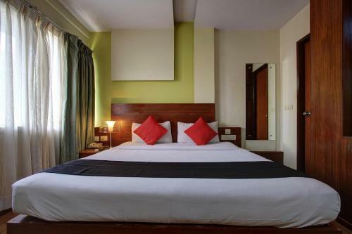 Hotel Capital O 81242 Sunny Residency