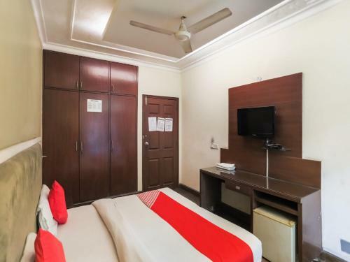 Oyo 85716 Paris Hotel