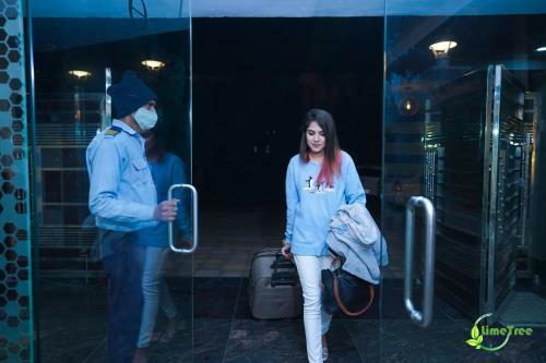 Lime Tree Hotel 32nd Avenue Near Sector 29 Gurgaon Fully Vaccinated Staff