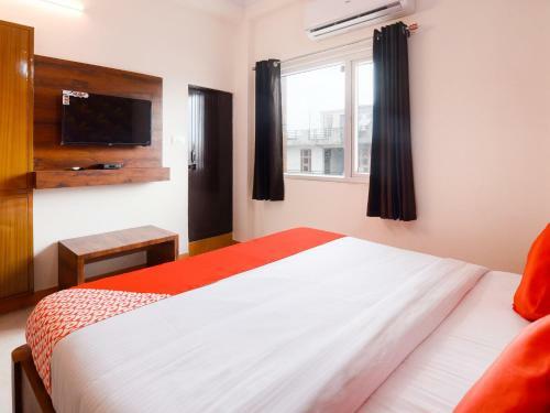 Collection O 62269 Hotel Elegant