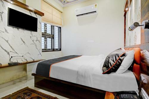 Oyo Collection O 80883 Hotel Tejesvi