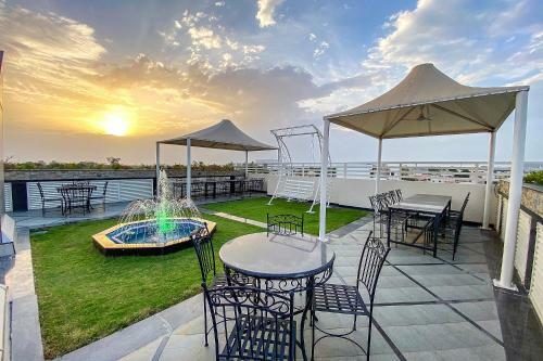 Fabhotel Royal Gm Plaza