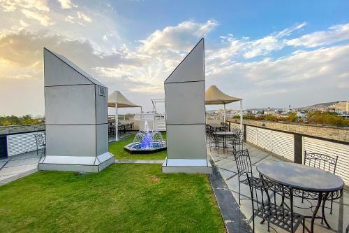 Fabhotel Royal Gm Plaza
