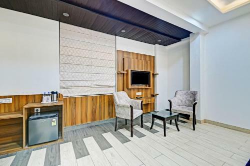 Townhouse 668 Hotel Vaishali Grand