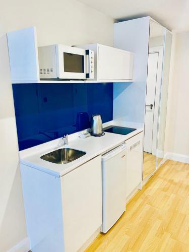 Royal Sea Breeze Apartments