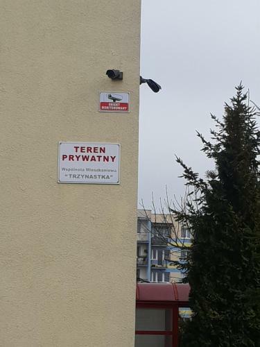 Apartament Dwupokojowy Trzynastka - Strze?ony Parking