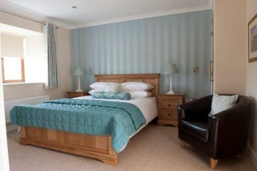 Hostal The Harp At Letterston