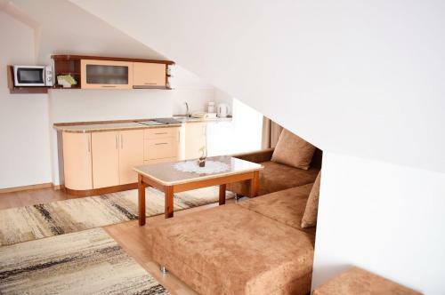 Pokoje I Apartament U Lucyny