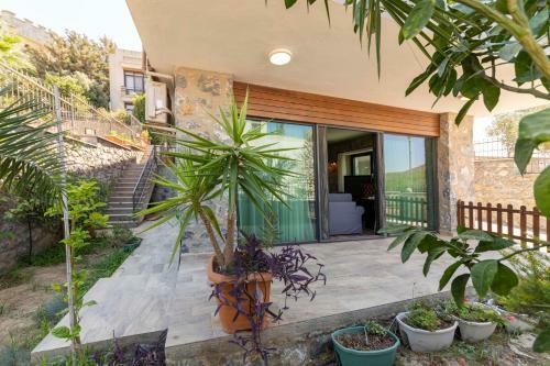 Eclectic Studio Apartment Near Sea In Bodrum