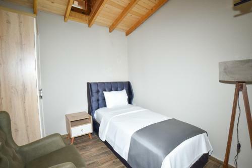 Hotel ?mroz Elia Otel