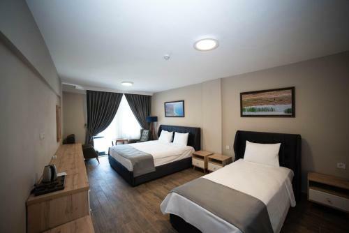 Hotel ?mroz Elia Otel