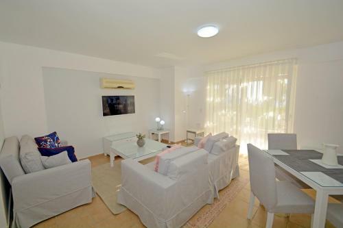 Sea And You Beachfront Apartments