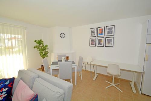 Sea And You Beachfront Apartments
