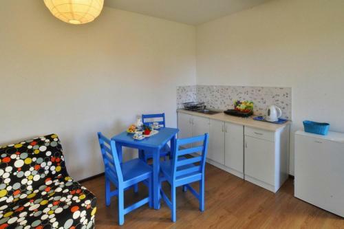 Apartment In Jaroslawiec With A Playground